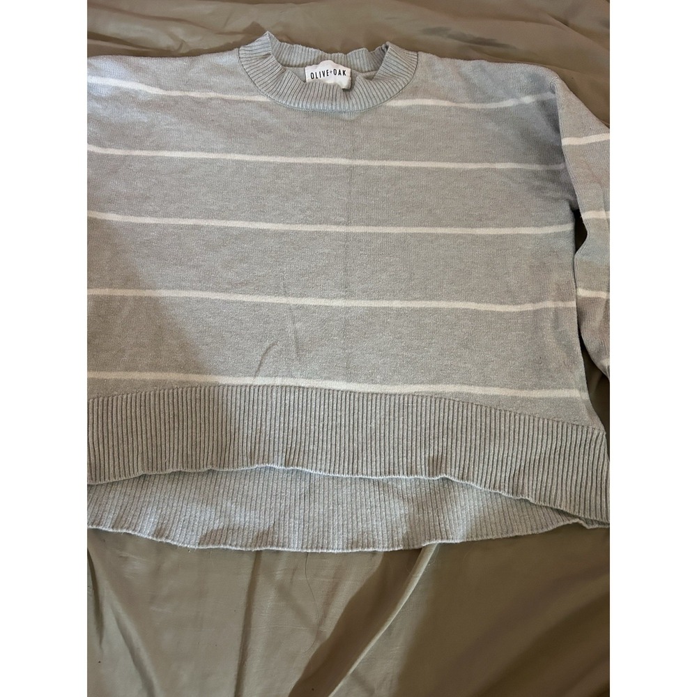 Olive‎ + Oak Gray White Striped Knit Sweater Women's Medium Crewneck Pullover